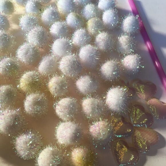 MINI POM Poms & Pink Puff Hearts Combo! - Picture 1 of 9